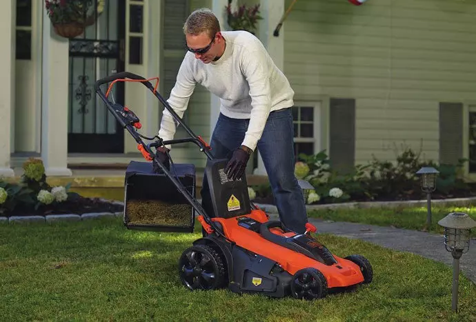 BLACK+DECKER CM2040 40V Cordless Mower