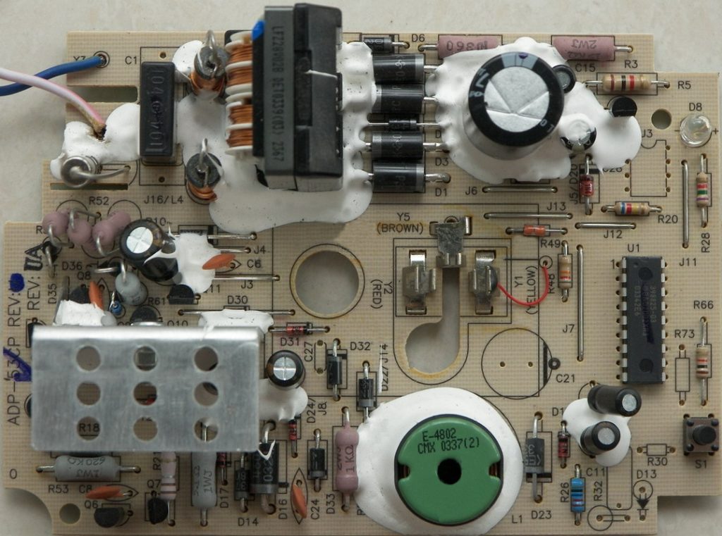 Common Dewalt Charger Problems and How to Deal with Them Powertoollab