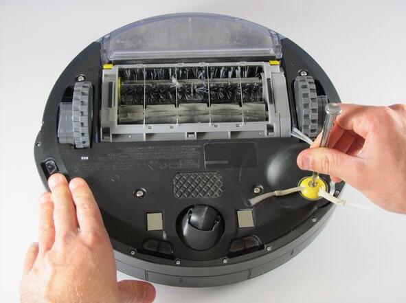 Roomba Robot Vacuum Mechanics